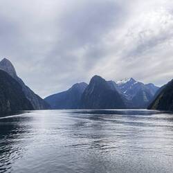 Einfahrt in den Fjord Milford Sound