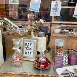 Wir schlendern unter anderem durch die 1,7 km langen Arkaden, mit hübschen Läden und Cafés