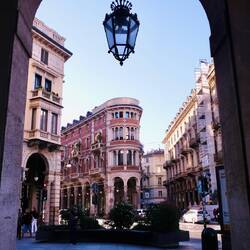 Immer wieder interessante Gebäude.