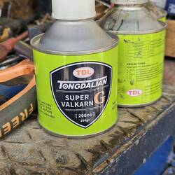 Der Kleber, hält super