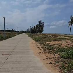 Bike ride along coast... still very underdeveloped