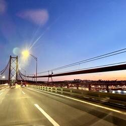 Fahrt über die Brücke des 25. April