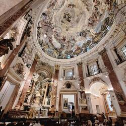 Basílica de la Virgen de los Desamparados