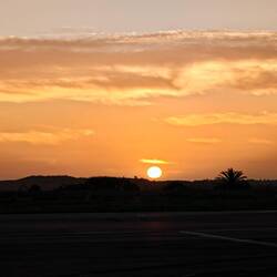 Erster Sonnenuntergang noch am Flughafen🌞