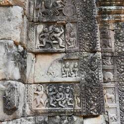 So much wall art. Genrallly walls are from sandstone