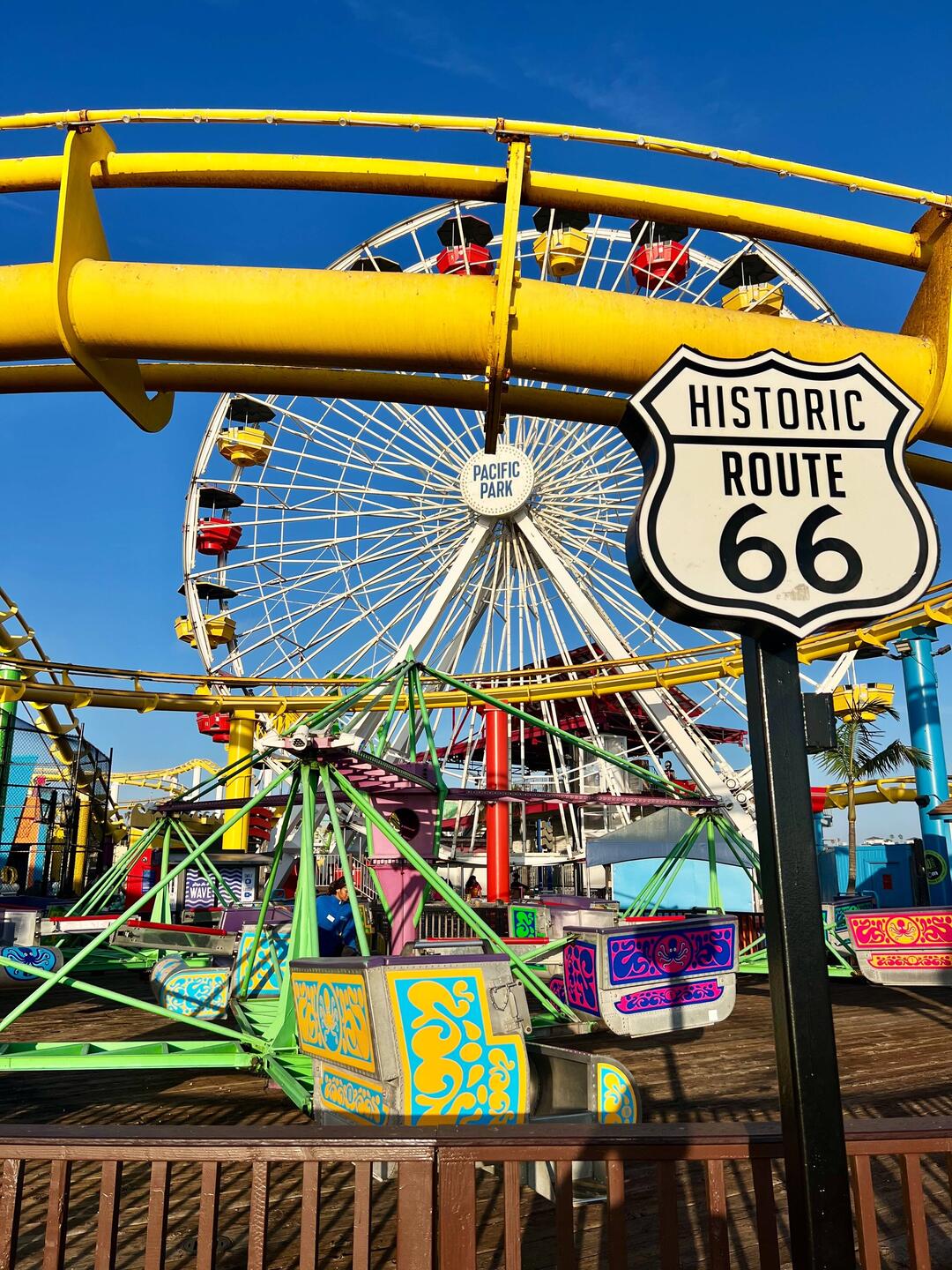 Am Santa Monica Pier endet die Route 66 auf der die Einwanderer von Chicago nach Westen gezogen sind