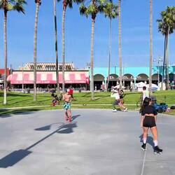 Rollerdisco 🪩 in Venice
