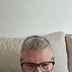 My hair is pretty short, too!