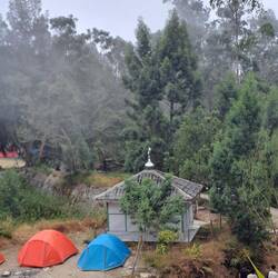 Eine kleine Moschee gibt's auch am Zeltplatz
