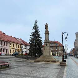 Marktplatz mit typisch schlesischer Architektur