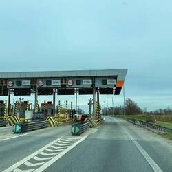 Schreckensmoment auf der Autobahn! Was ist dies für eine Mautstelle?