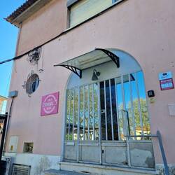 s Hostel isch inne nid ganz so schäbig wie vo usse