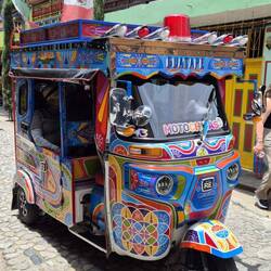 Die Tuk Tuk's passen dazu