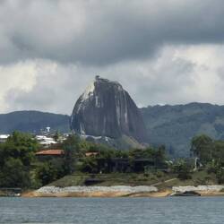 Und noch mal der Blick auf den Granitfelsen