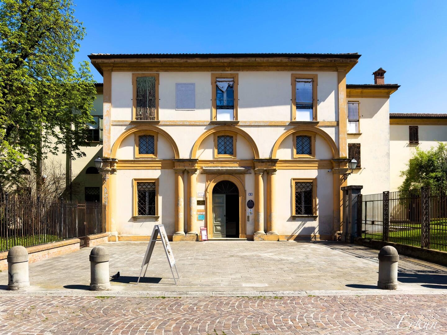 Casa Carducci ... Giosuè and Elvira lived in the apartment on the first floor — Bologna, Italy.
