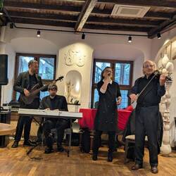 I think this was the house band (pretty good).