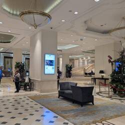 A hotel worthy of Pres