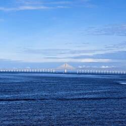 Rio Negro Bridge (2011): connects Manaus to Iranduba municipality; longest cable bridge in Brazil.