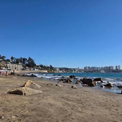 Bunker, kleine Häuser, Strand...