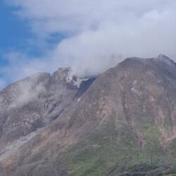Der Sinabung ist aktiv und daher gesperrt