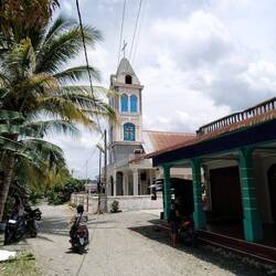 Eine Kirche gibt's auch