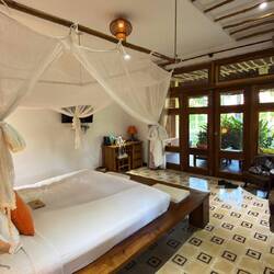 Das tolle Zimmer - heute schlafen wir mit Mosquito Netz