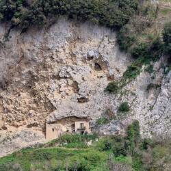 Walking up along Pino Gorge