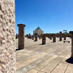 Ständerwerk einer nicht fertiggestellten Moschee