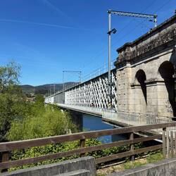 This is the bridge dividing Portugal and Spain (and Valencia and Tui)