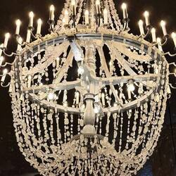 Kronleuchter aus Salzkristallen