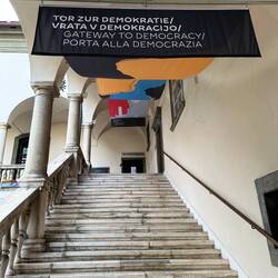 Das ist jetzt der Sitz des Landesregierungsamts