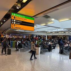 Im Flughafen Heathrow war richtig viel los.