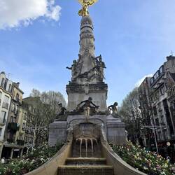 «la Fontaine de la Solidarité à Reims»