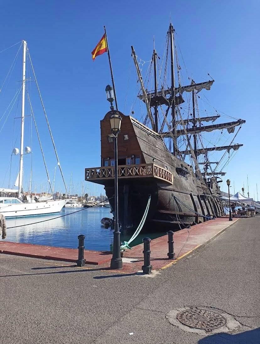 Kriegsschiff Hafen Almeriemar