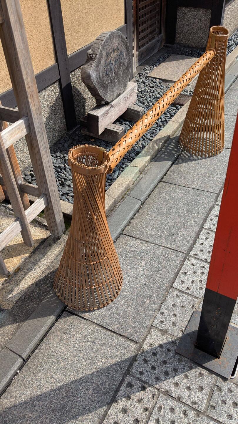 So können Verkehrshütchen auch aussehen