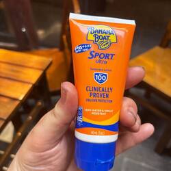 Sonnencreme ist das einzige teure Produkt (7€ pro Tube)