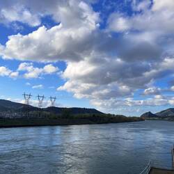 Centrale hydroélectrique de Chateauneuf sur Rhône