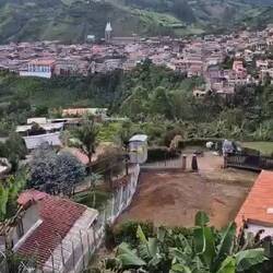 Und da kommt auch schon die Seilbahn ,La Garrucha'