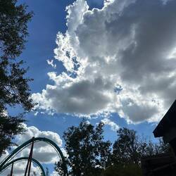 Das Wetter gab sich von der besten Seite mit viel Sonne und mal ein paar Schattenspendern