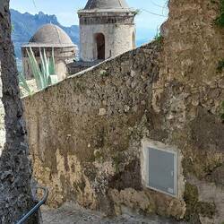 Walking down from Ravello