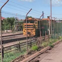 3 Loks und über 50 Wagen