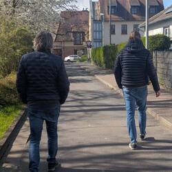 Der Apfel 🍎 fällt nicht weit vom Stamm 😅