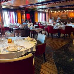 Chefs Table Steakhouse (specialty dining)