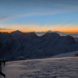 Sonnenaufgang auf ca 6300m Höhe - irgendwie meine Rettung