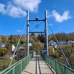 ....an der Fußgängerbrücke....