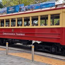 Altes tram stopp and go