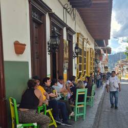 Zurück am Hauptplatz in Jardin