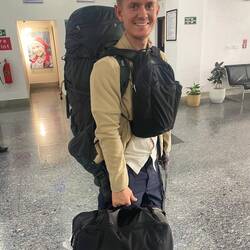 Auf geht es nach Dharamskot ☺️✈️
