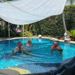 Seniorensport bei Ralf im Pool