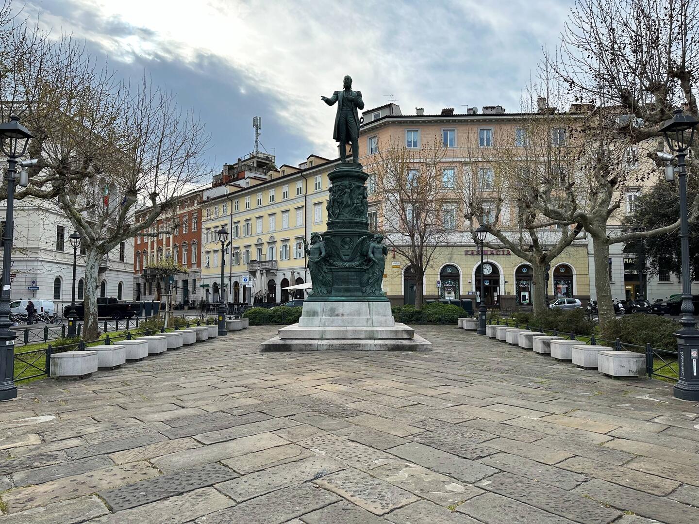 Maximilian I von Mexico, Denkmal wurde in Beisein seines Bruders Kaiser Franz Josef I 1875 eingeweih